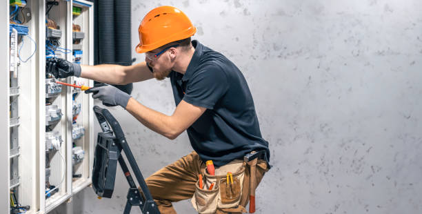 Best Licensed Electrician  in Claxton, GA